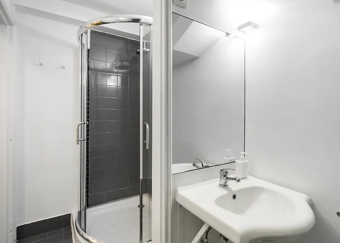 Whome 2-bedroom Loft Perfect To Explore Lägenhet Lisboa